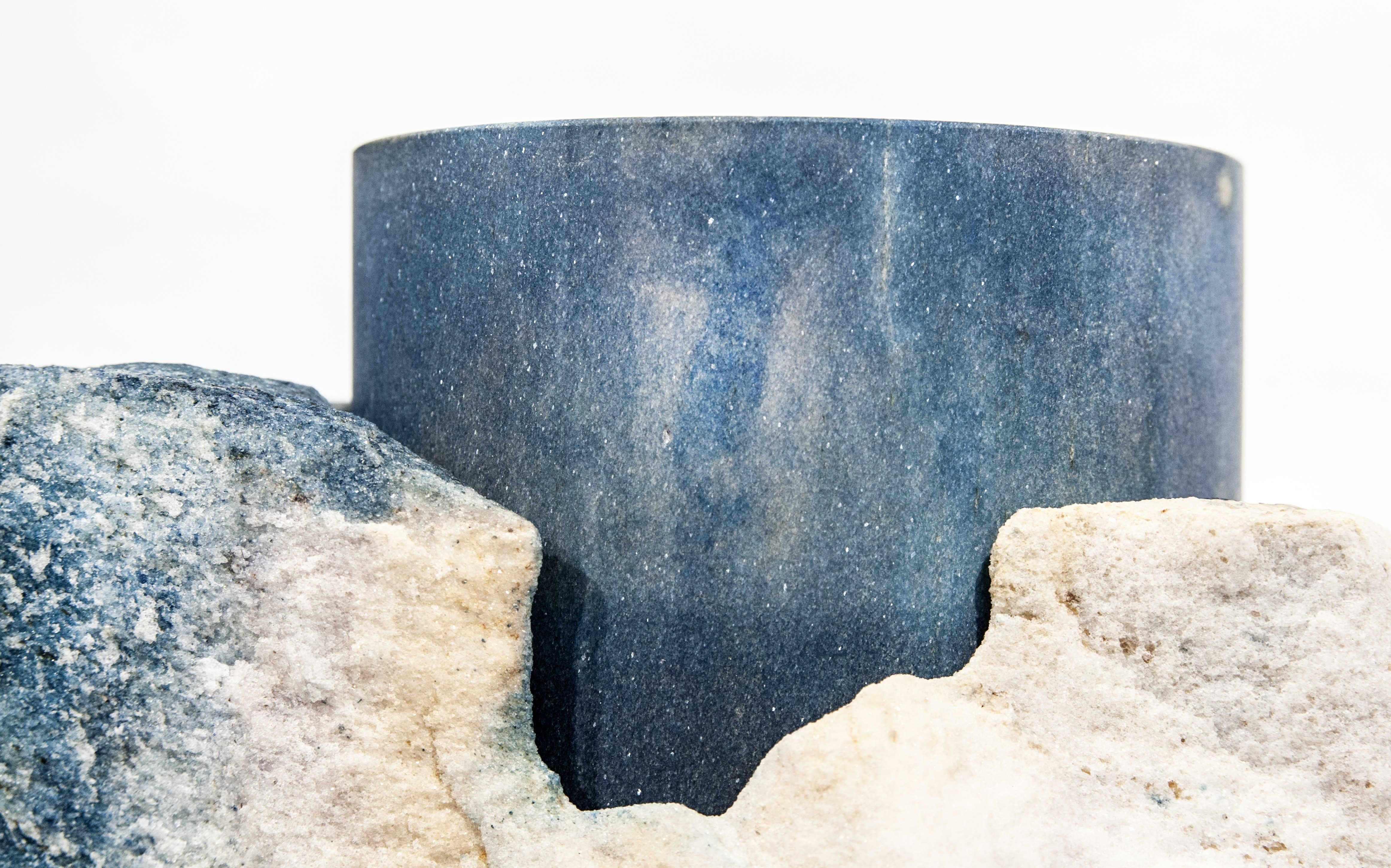 Wohndeko-Vase aus Palissandro-Marmor + Cyanotypie von nebula Teti im Angebot 3