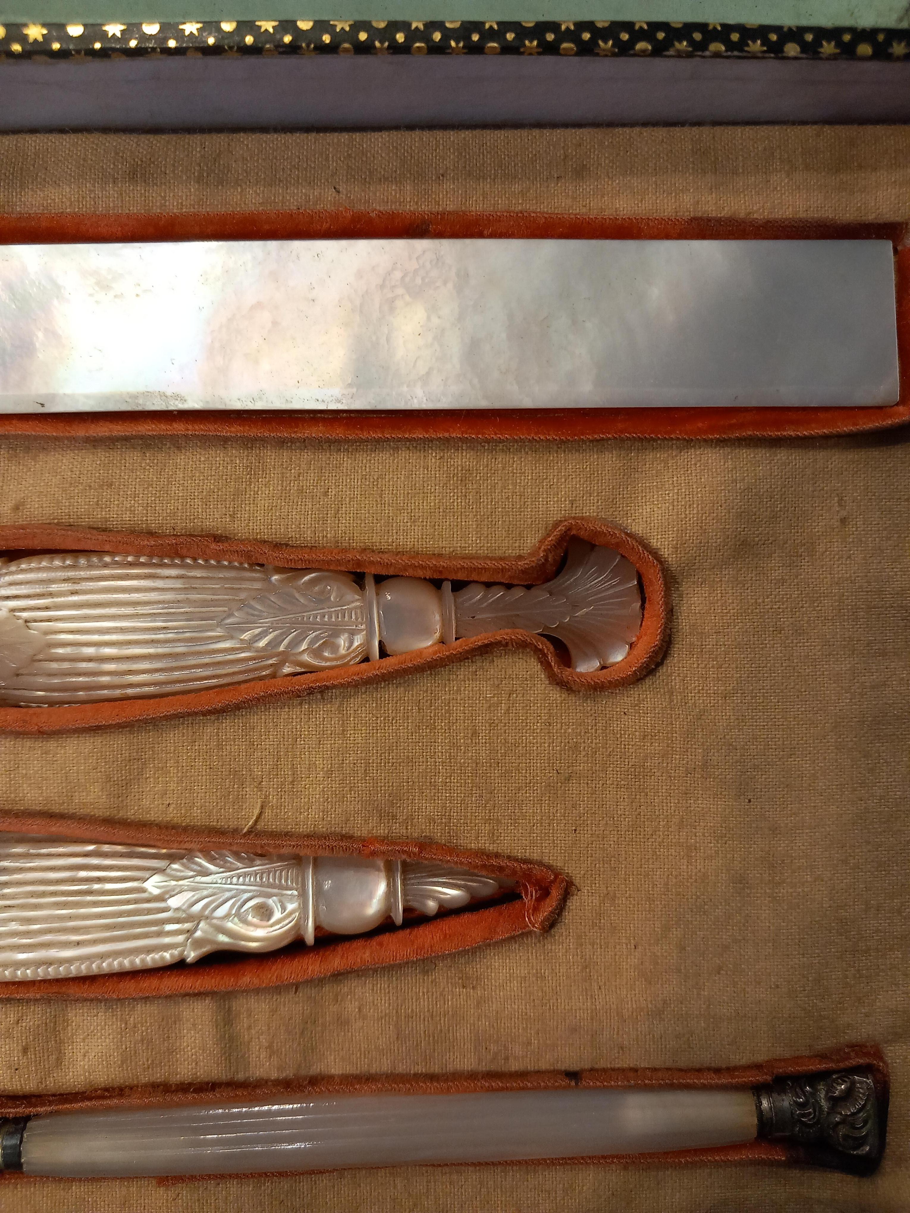 Nécessaire antique 19ème siècle période napoléonienne en vente 8