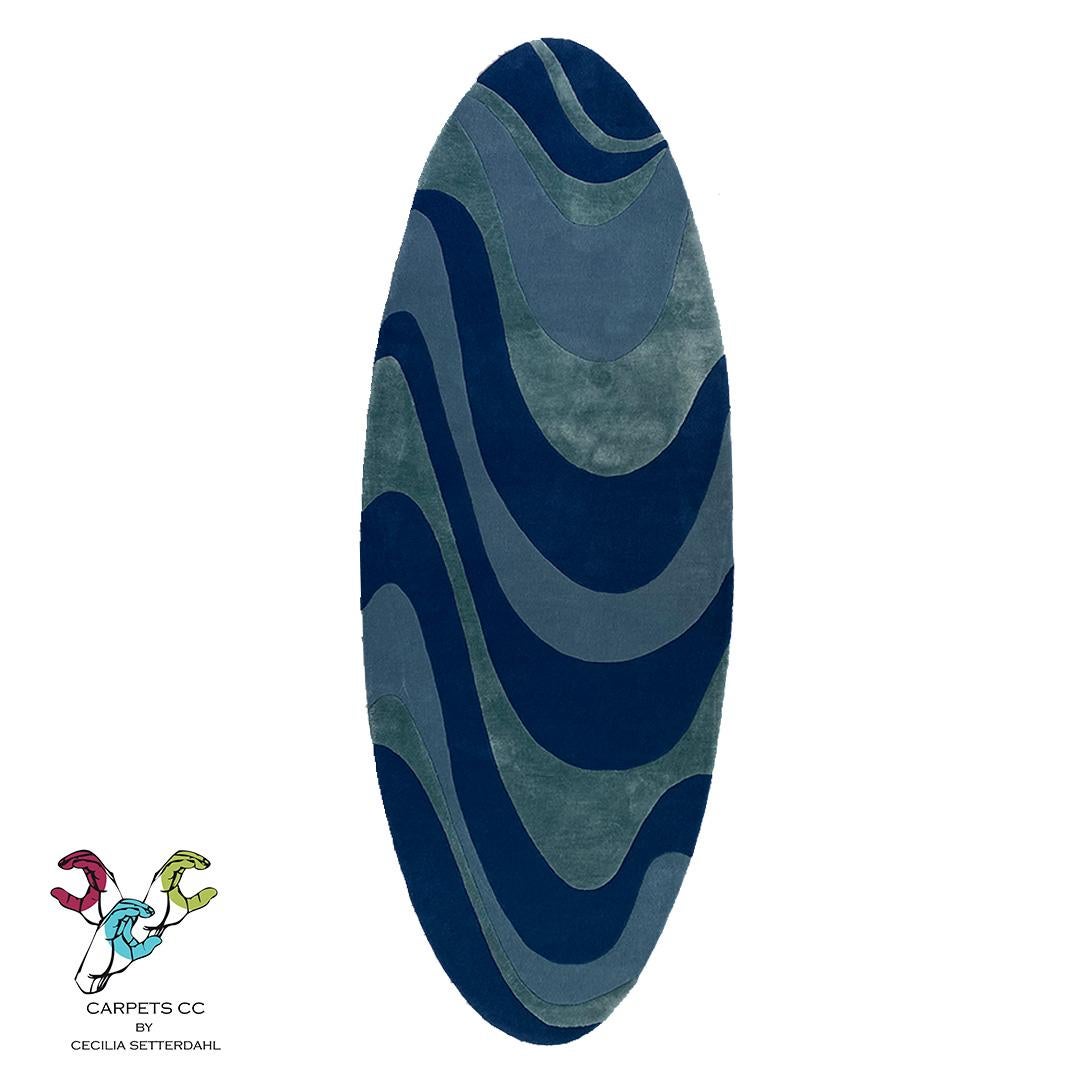 Rug Necessity Wool Carpet blue oval wavy modern hand tufted turquoise water calm In New Condition For Sale In Dubai, Dubai