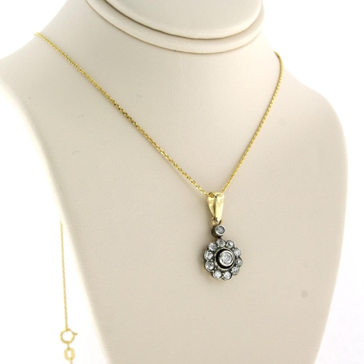 Modern Neckalce and pendant set with diamonds 14k gold For Sale