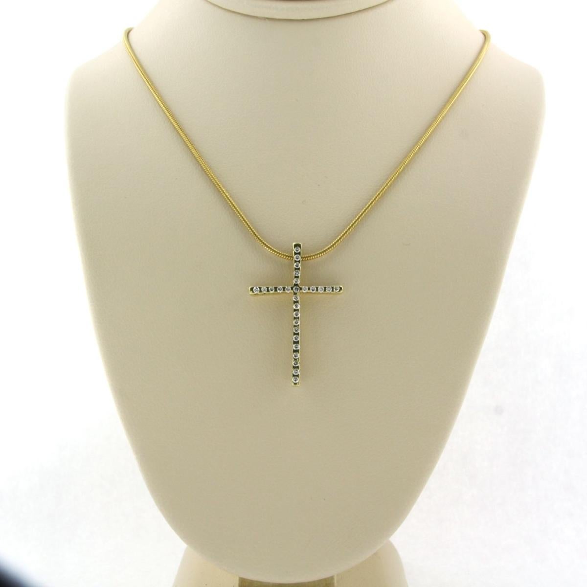 14k yellow gold necklace with pendant set with brilliant cut diamonds up to . 0.27ct - F/G - VS/SI - 45 cm long

detailed description

the length of the necklace is 45 cm long

the size of the pendant is 2.6 cm long by 1.7 cm wide

weight 6.6