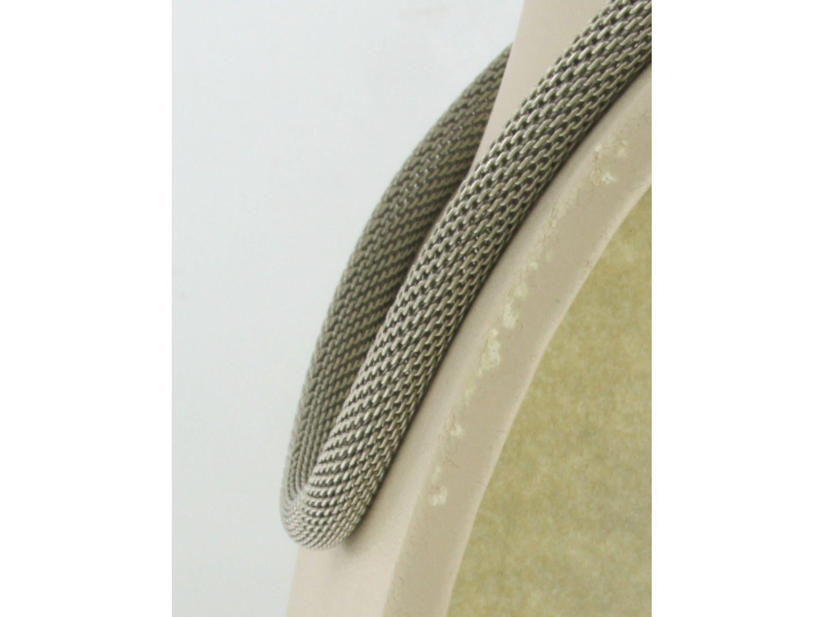 Collar de oro blanco de 14 quilates - 40 cm

Descripción detallada:

El collar con cierre mide 40 cm de largo y 5,0 mm de ancho.

Peso: 27,5 gramos.

Oro de 14 quilates sellado, probado y garantizado.

El collar está en buen estado.
20221443