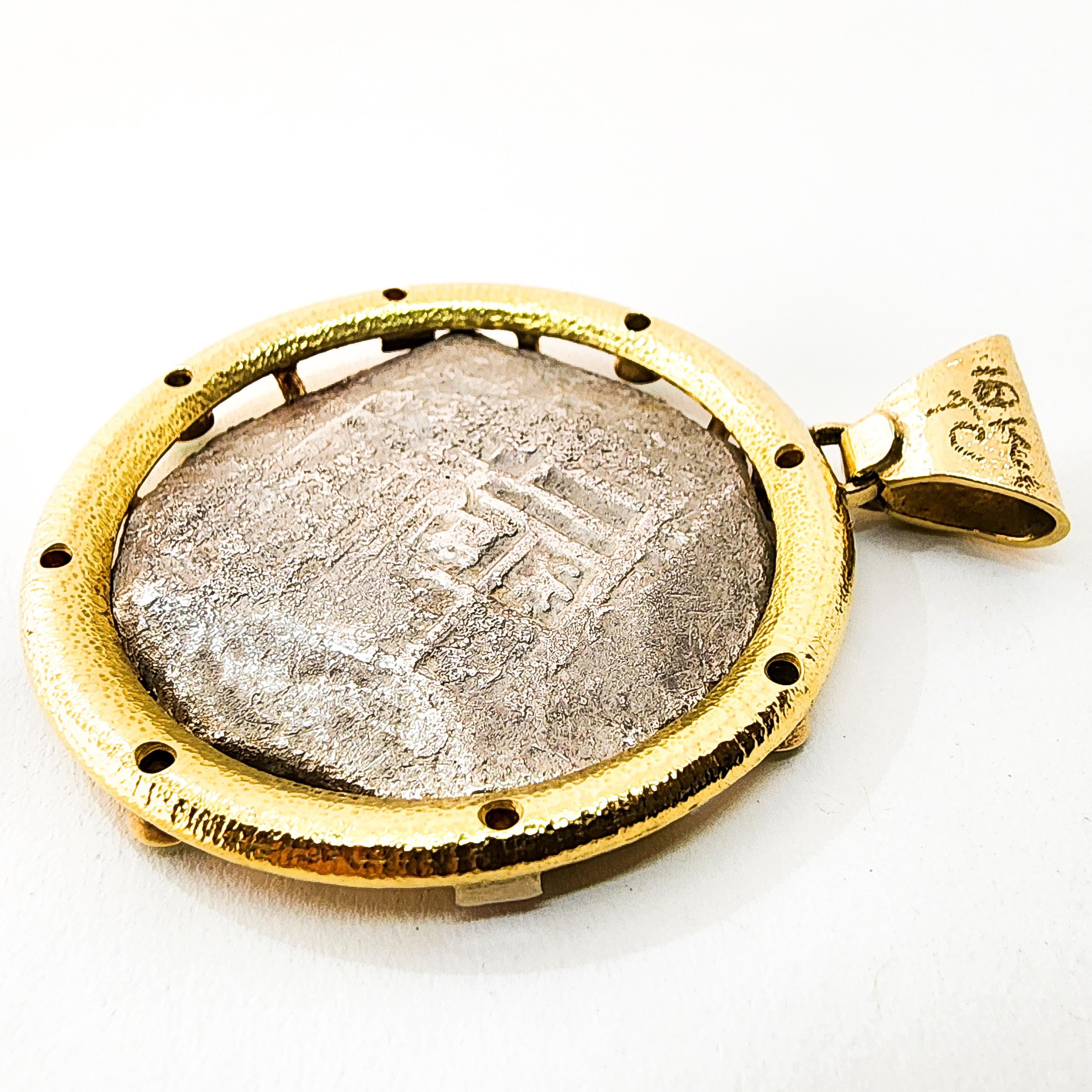 Collier en or jaune 18 carats Gems Da Gama Treasure certifié « Shipwreck Silver Coin »  en vente 5