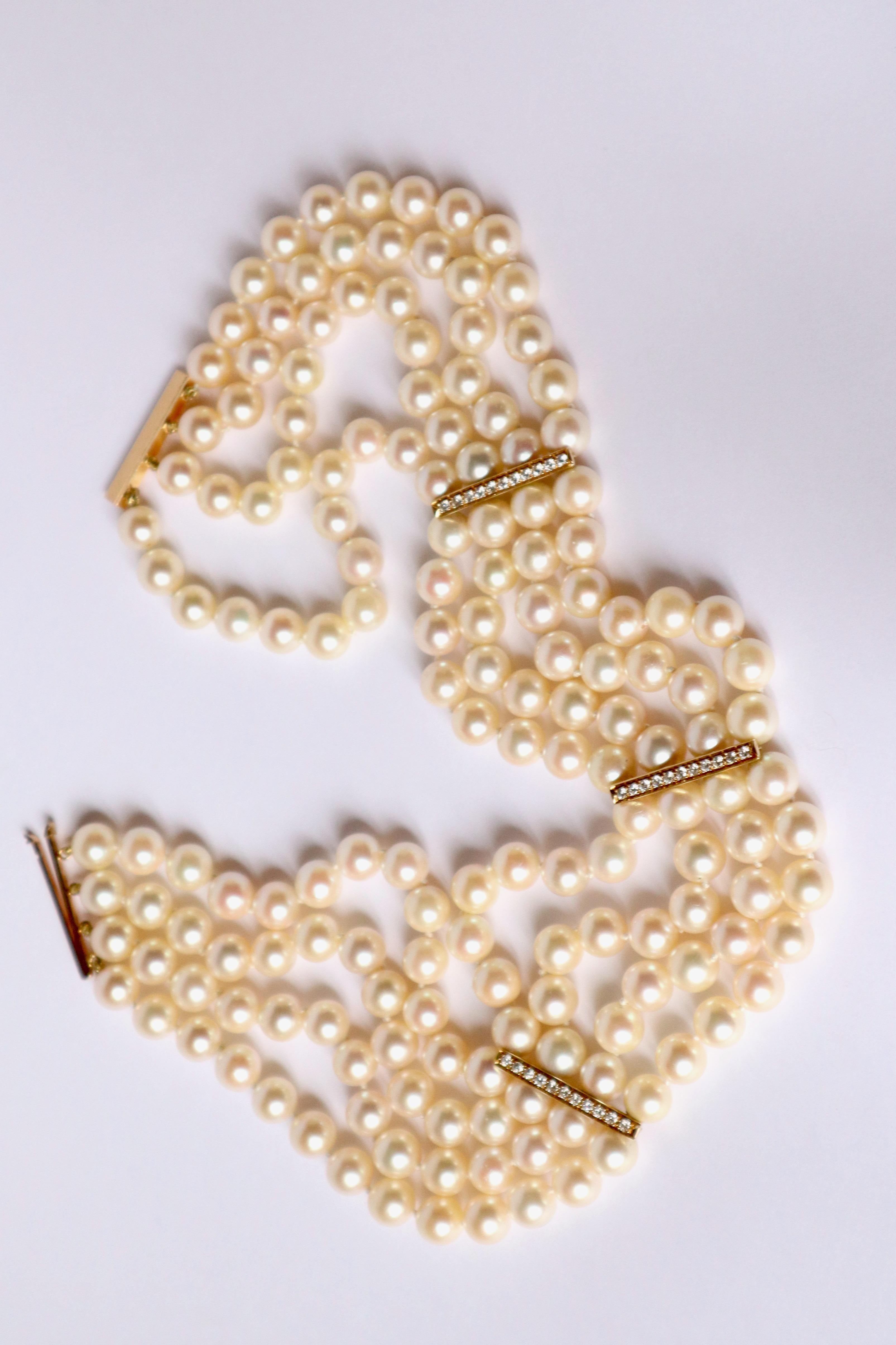 Collana 4 file di perle e oro giallo 18 carati, diamanti 1960 in vendita 1