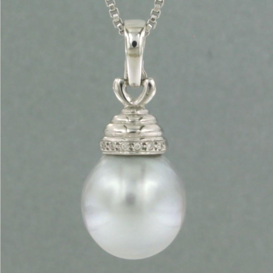 Brilliant Cut Necklace an d pendant set with pearl and diamonds 18k white gold For Sale