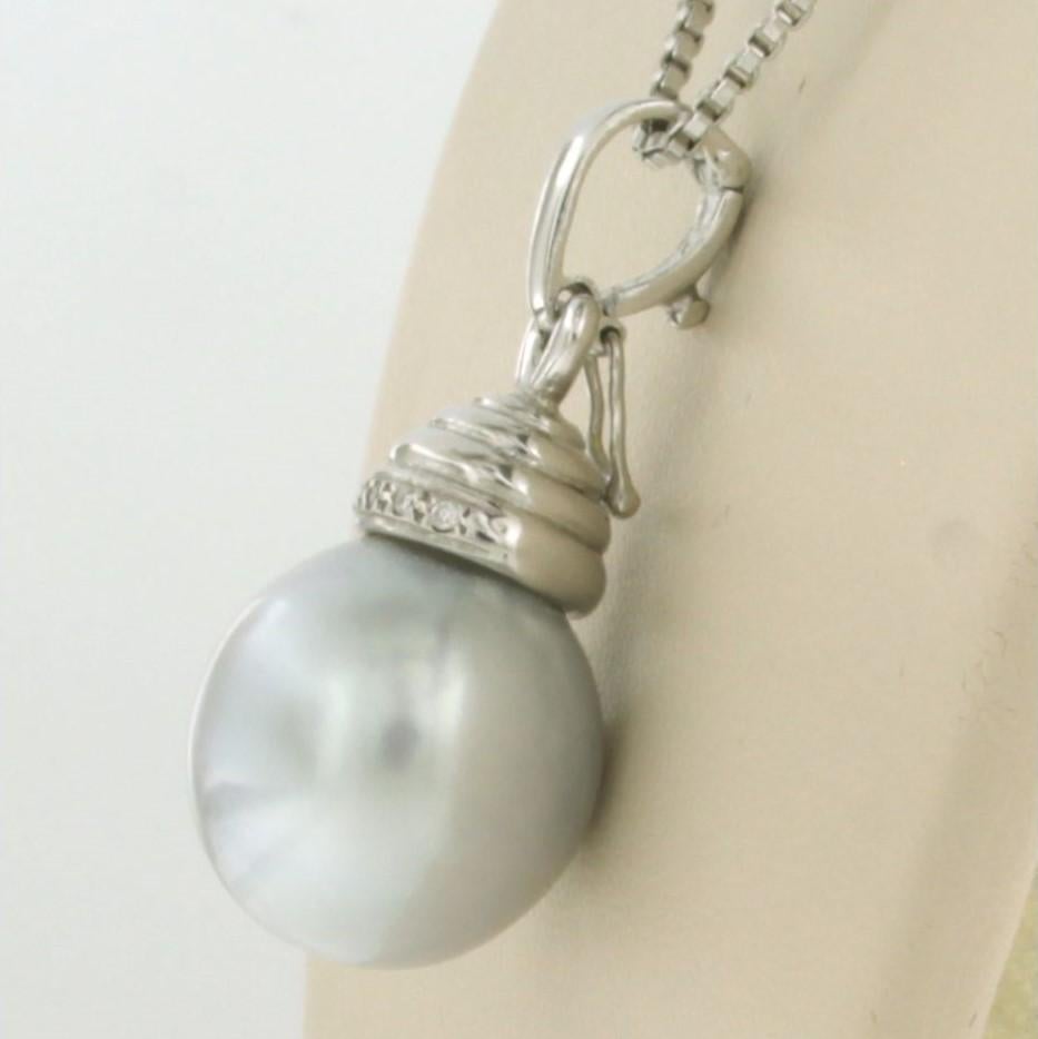 Women's Necklace an d pendant set with pearl and diamonds 18k white gold For Sale