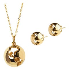 Necklace and earrings Globe set in yellow gold plating