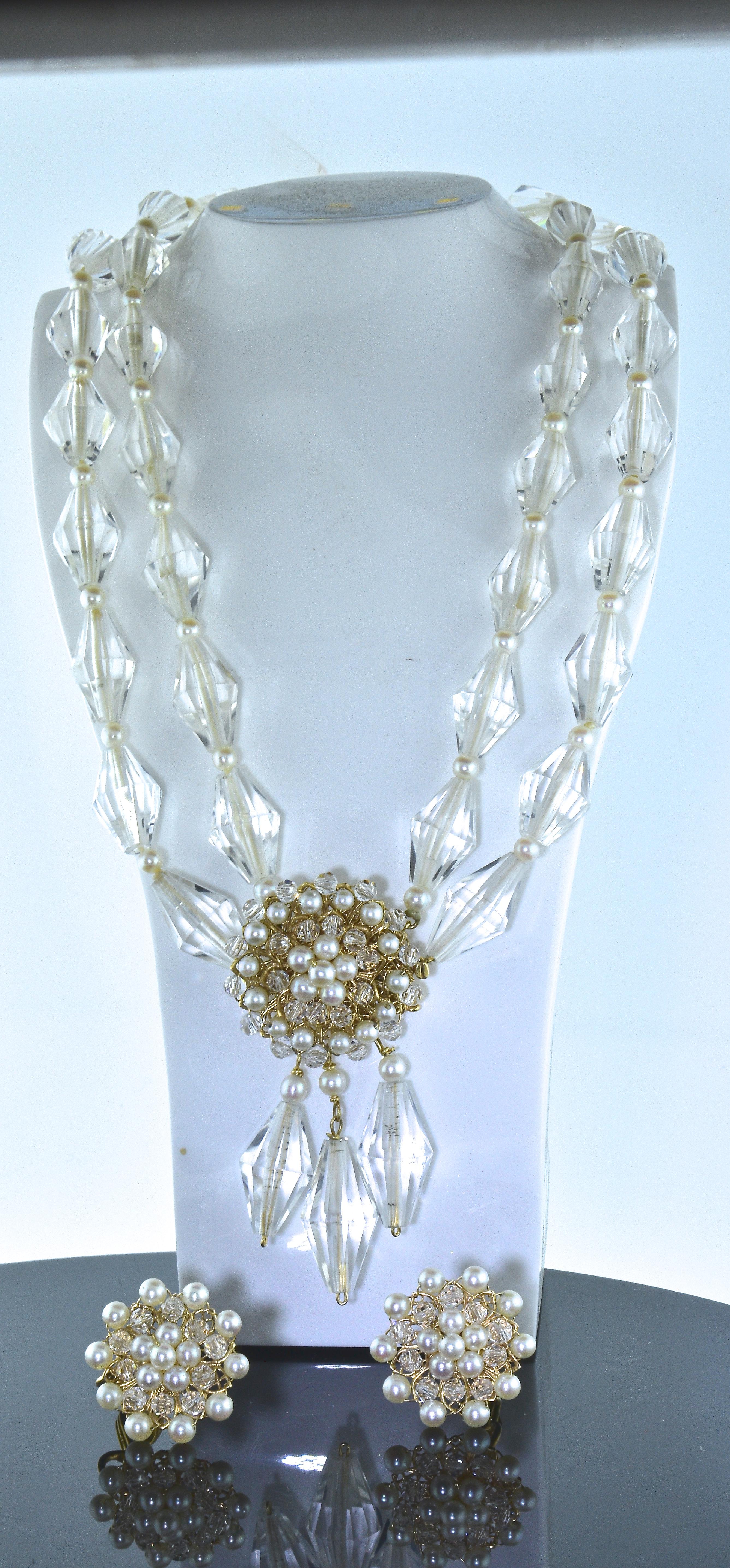 Necklace and Earrings Set of Pearls, Gold and Rock Crystal, circa 1960 3