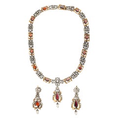 COLLANA E COPPIA DI ORECCHINI D'ORO E DIAMANTI XIX secolo / inizio XX secolo