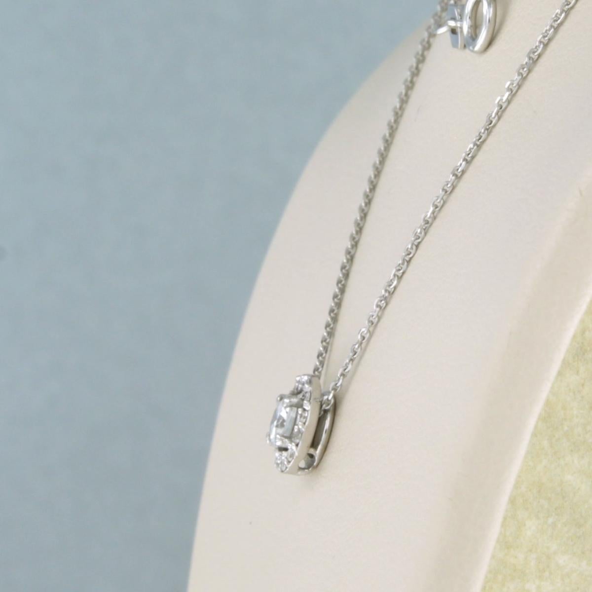 Collier et pendentif serti de diamants en or blanc 14 carats Pour femmes en vente