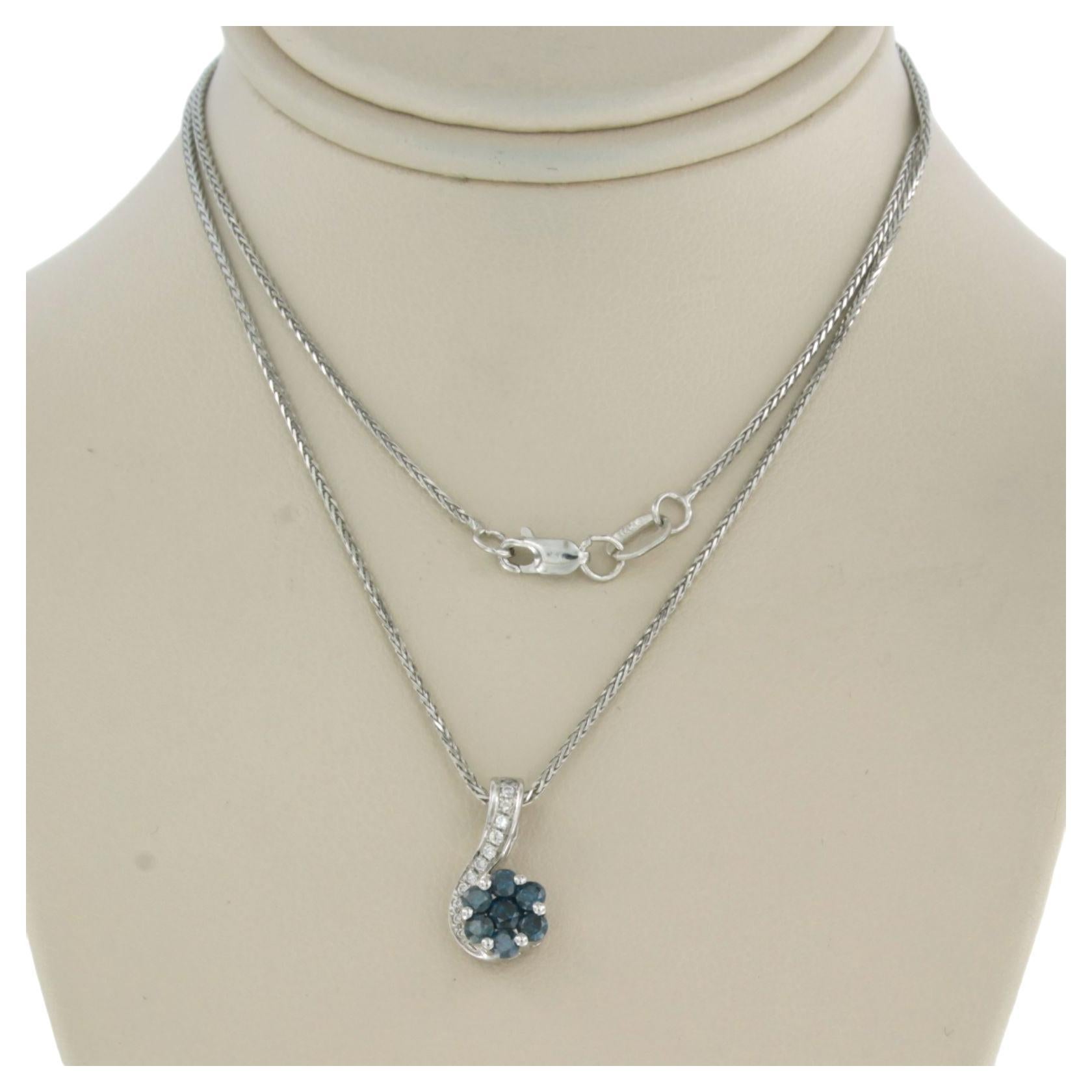 Necklace and pendant set with diamonds 14k white gold For Sale at 1stDibs