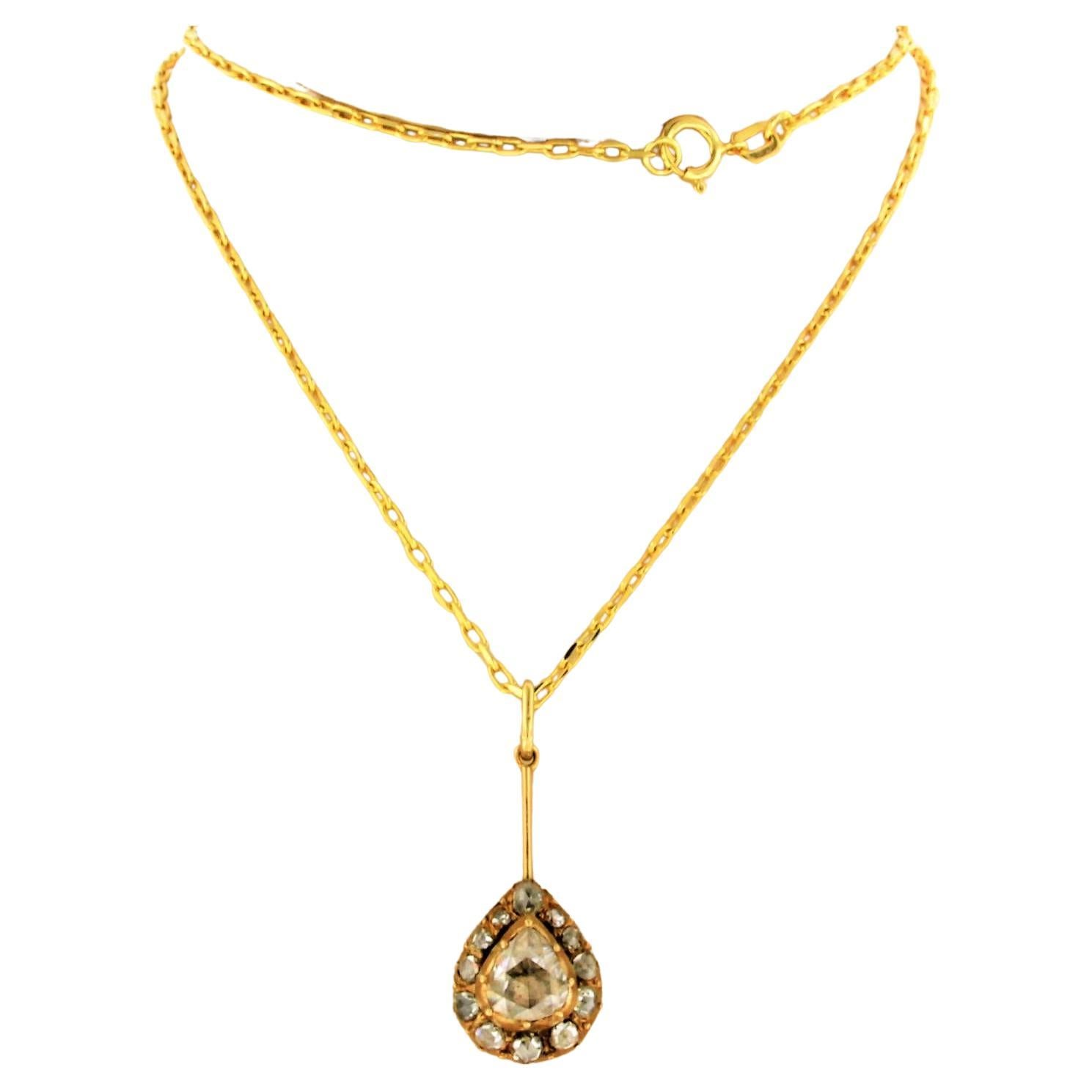 Necklace and pendant set with diamonds 14k yellow gold For Sale