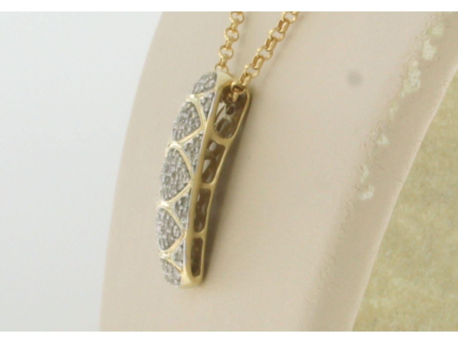 Collier et pendentif serti de diamants en or bicolore 18 carats Pour femmes en vente
