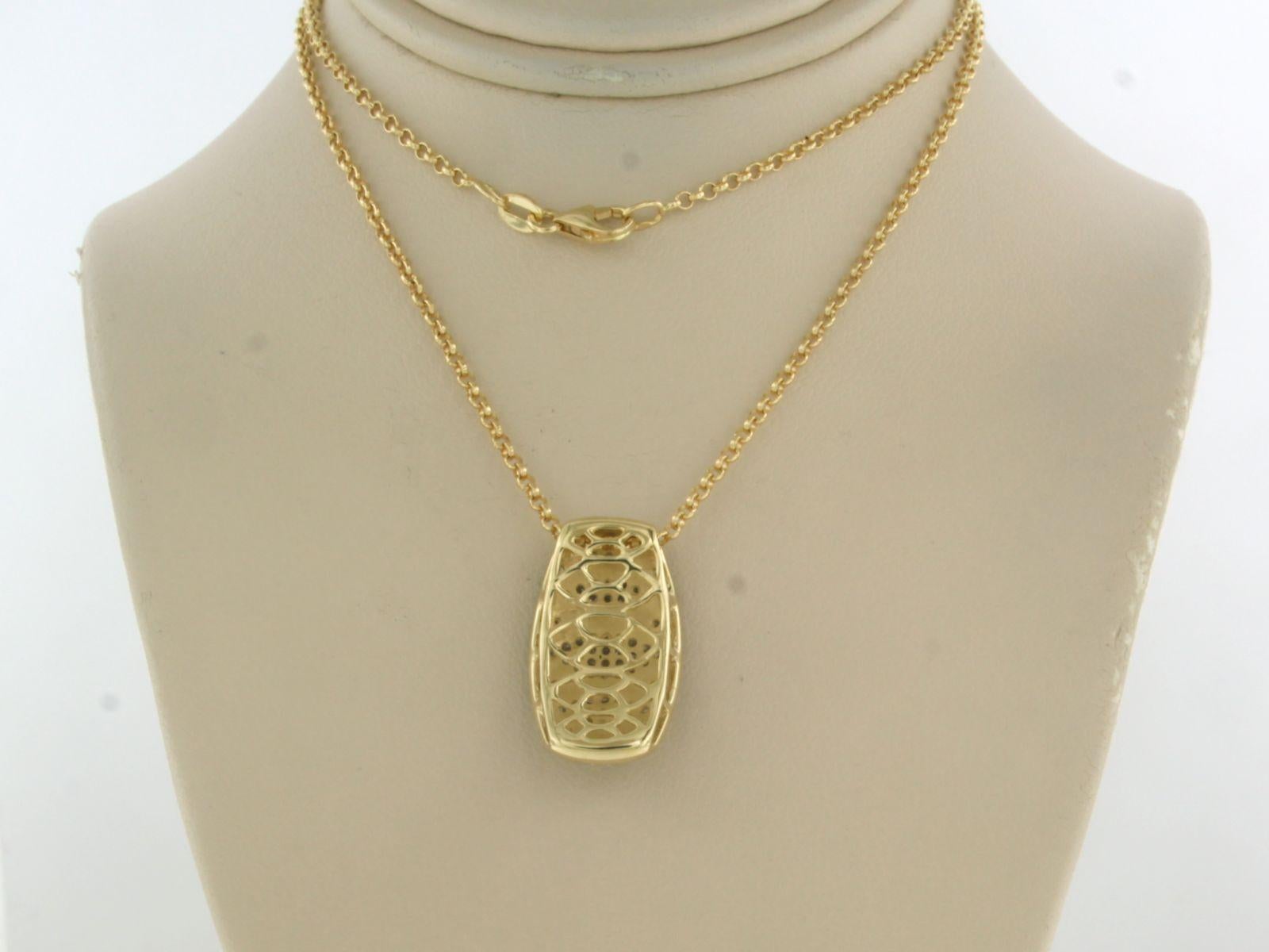 Collier et pendentif serti de diamants en or bicolore 18 carats en vente 1