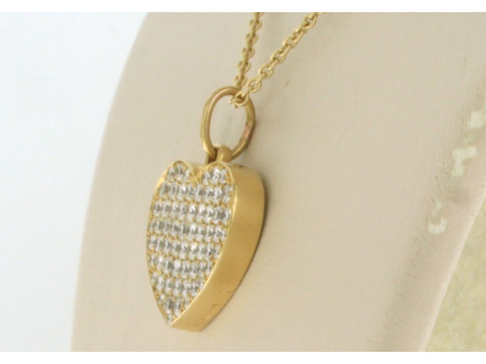 Women's Necklace and pendant set with diamonds 18k yellow gold For Sale