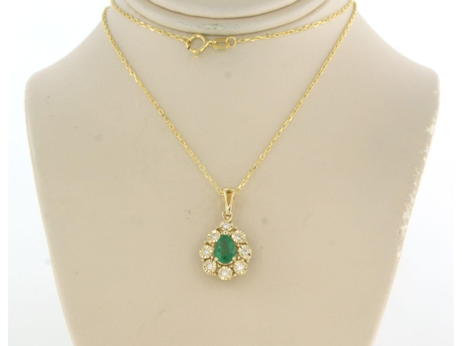 Necklace and pendant set with emerald and diamonds 14k yellow gold For