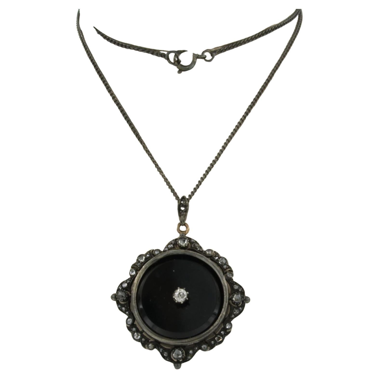 Necklace and pendant set with onyx and diamonds 835 silver For Sale
