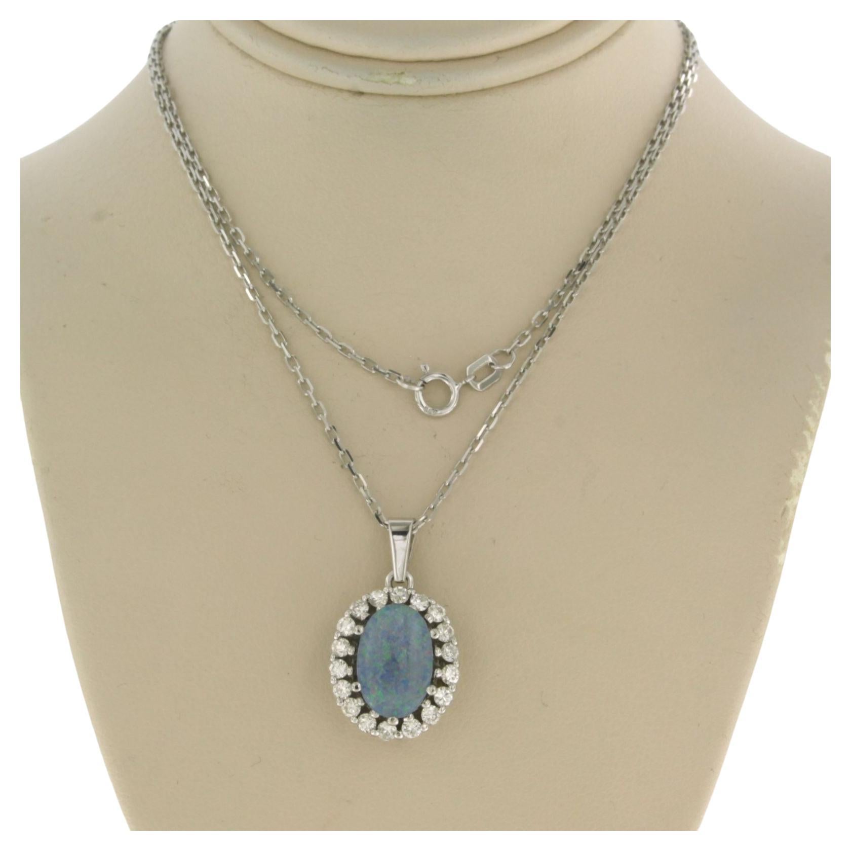 Collier et pendentif sertis d'opale et de diamants Or blanc 14k