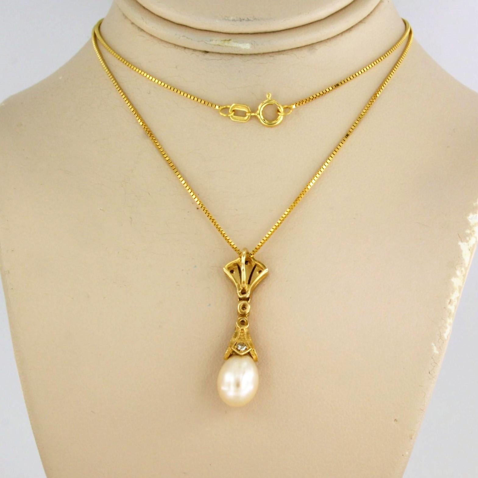 Necklace and pendant set with pearl and diamonds 14k yellow gold For