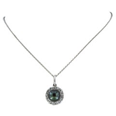 Necklace and pendant set with Tahiti pearl and diamonds 14k white gold