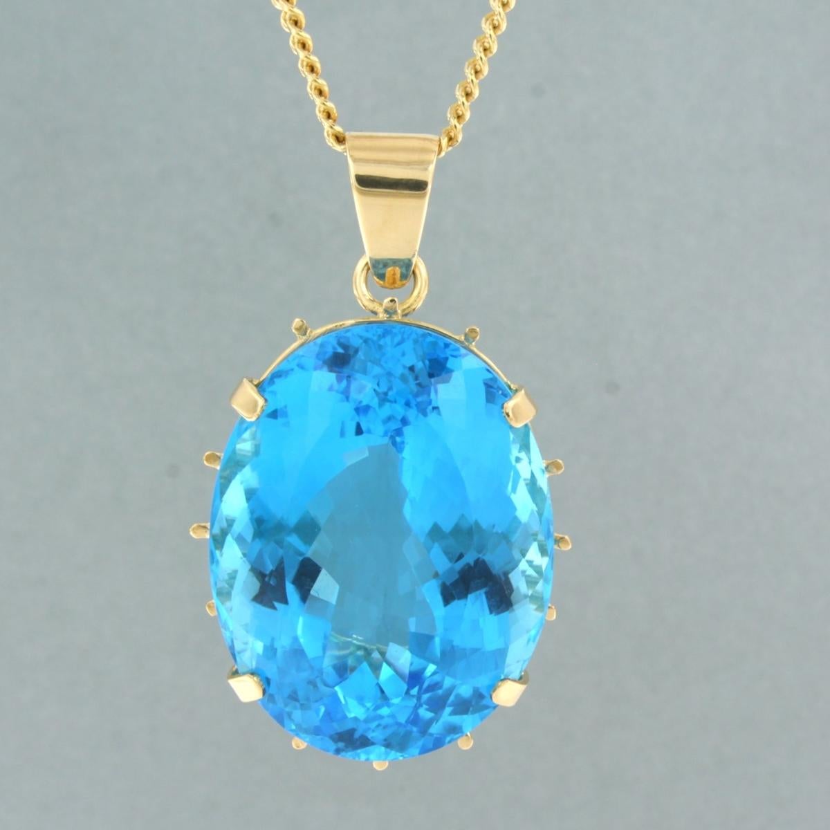 Necklace and pendant with blue topaz up to 100ct 18k yellow gold In Excellent Condition For Sale In The Hague, ZH