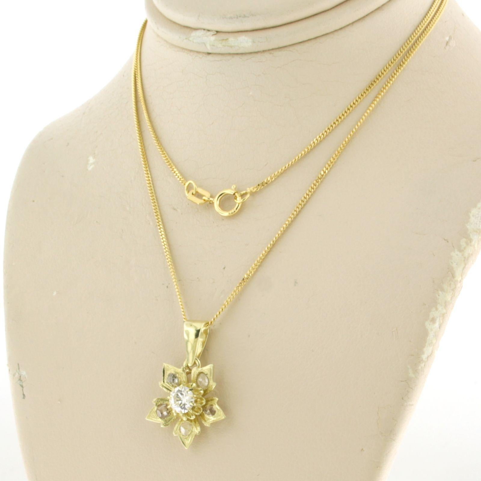 Taglio brillante Collana e pendente con diamanti taglio brillante e rosa fino a 0,50ct in oro 14k in vendita