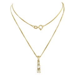 Halskette und Anhänger mit Diamanten im Brillantschliff bis zu 0,40 Karat 14k Gelbgold