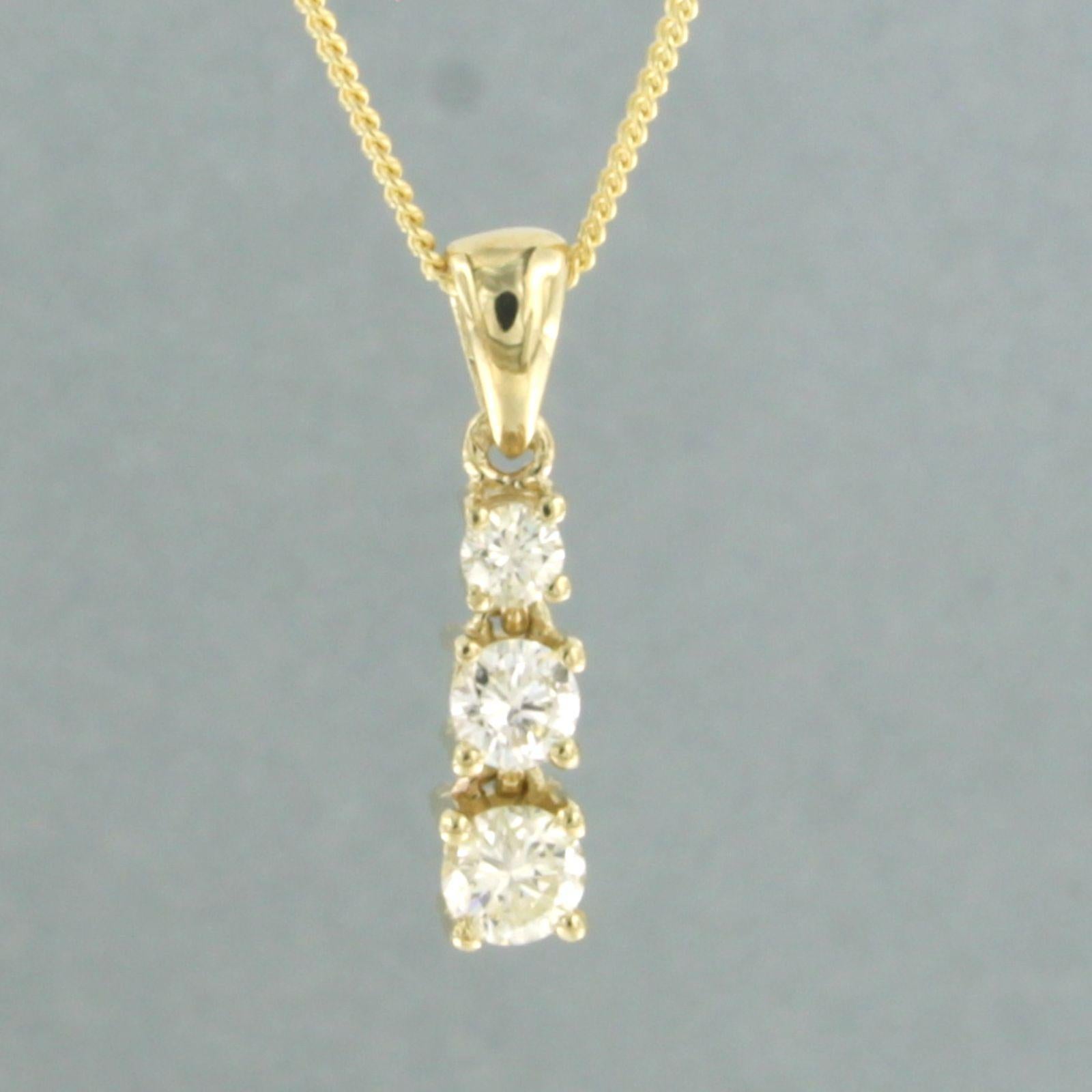 Collier et pendentif avec diamants taille brillant jusqu'à 0,45 ct Or jaune 14k Pour femmes en vente