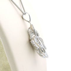 Necklace and pendant with brilliant cut diamonds up to 0.50ct 18k gold