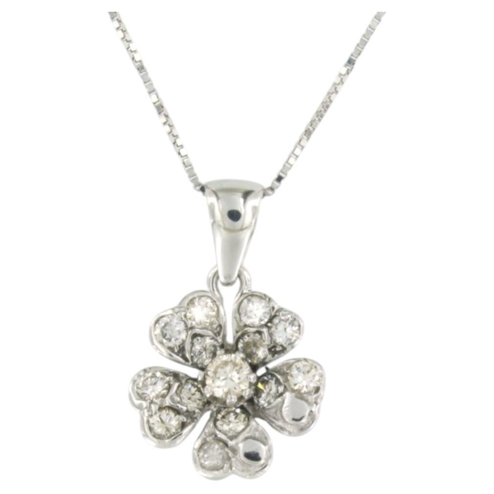 Collana e pendente con diamanti taglio brillante fino a 0,75ct in oro 18k
