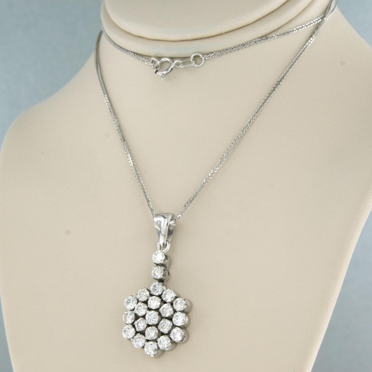 collana e pendente con diamanti taglio brillante fino a 1,90ct in oro 14k e 18k In condizioni ottime in vendita a The Hague, ZH