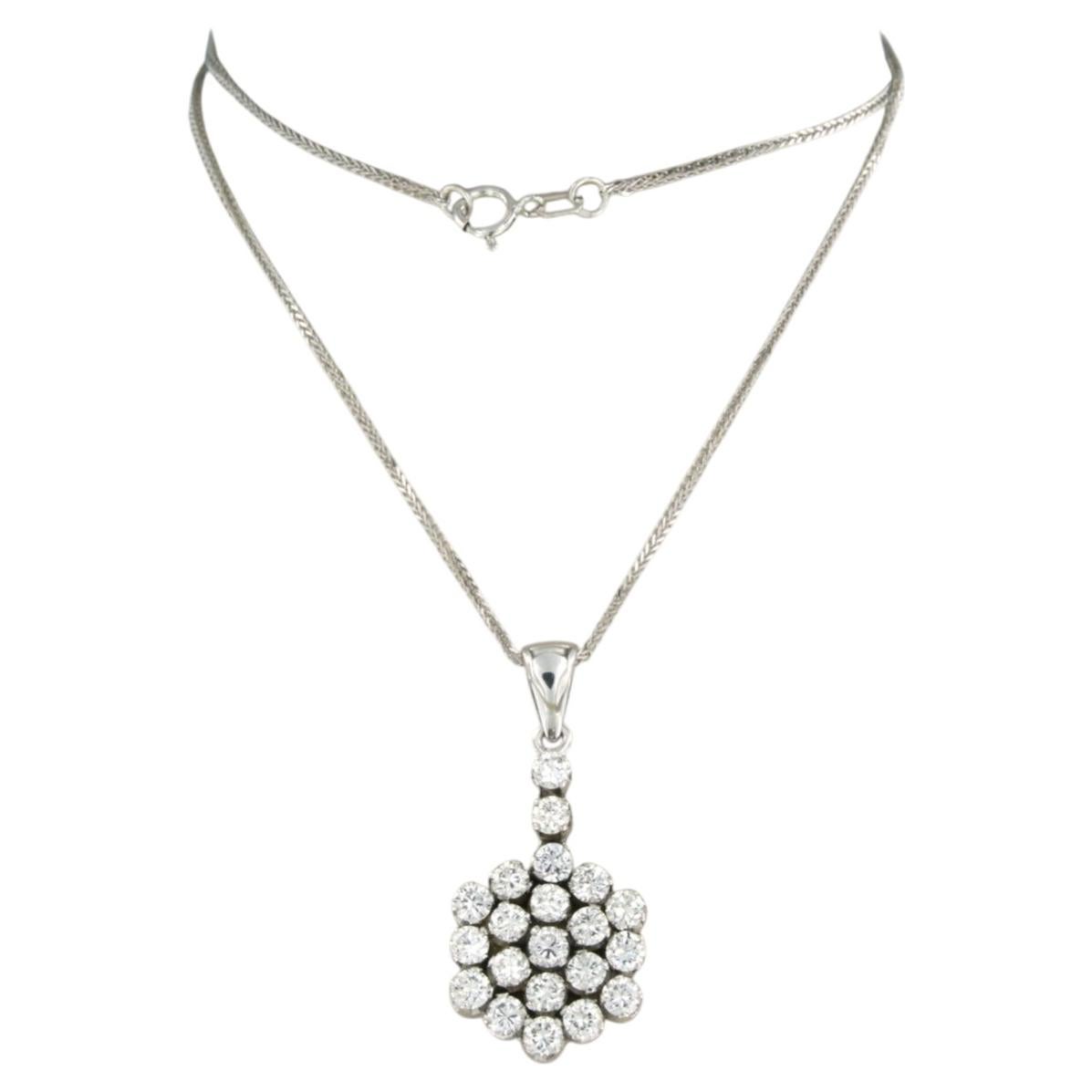 Collana e pendente con diamanti taglio brillante fino a 1,90ct in oro 14k e 18k