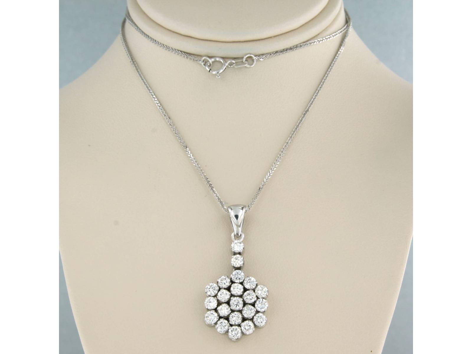 Women's necklace and pendant with brilliant cut diamonds up to 1.90ct14k and 18k gold For Sale