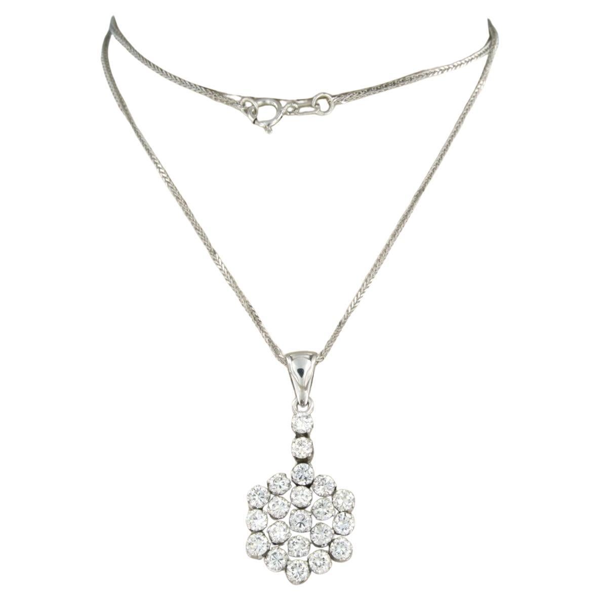 collar y colgante con diamantes talla brillante de hasta 1,90 ctoro de 14k y 18k
