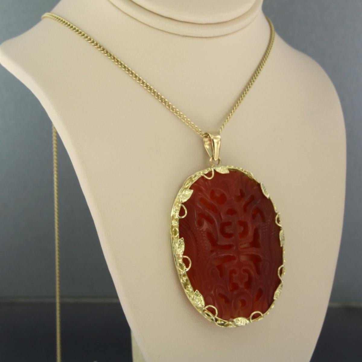 Oval Cut Necklace and pendant with brown jade 14k yellow gold For Sale