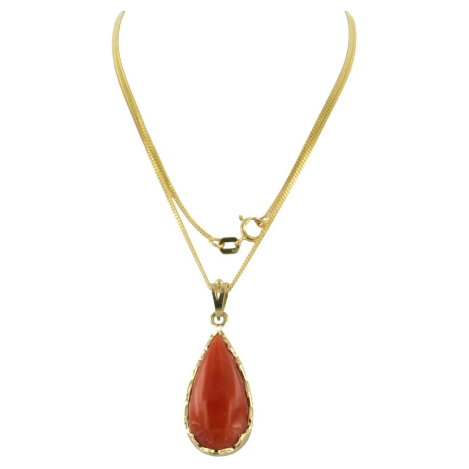 Collier et pendentif avec corail 5,2 grammes Or jaune 14k