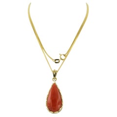 Necklace and pendant with coral 5.2 grams 14k yellow gold
