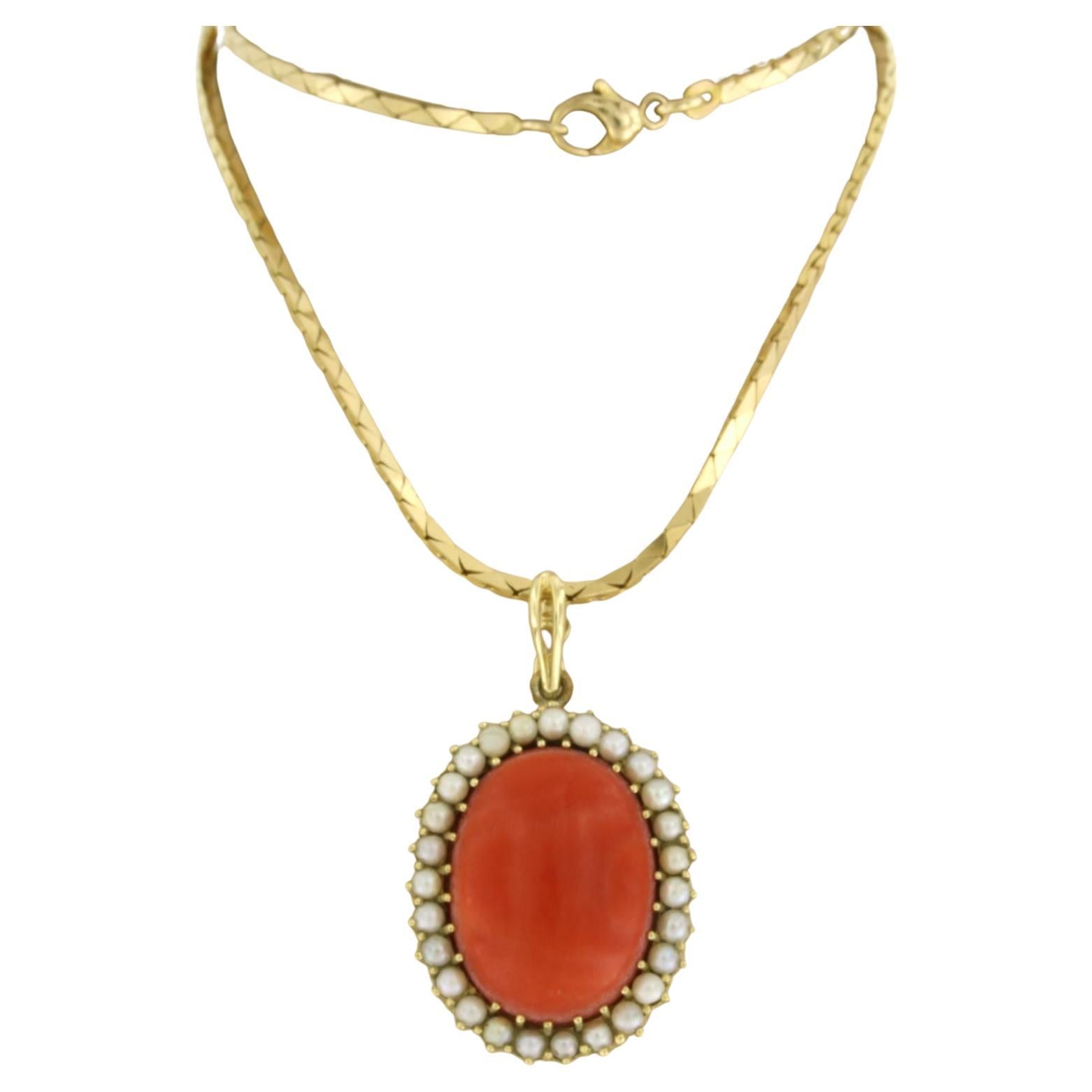 Necklace and pendant with Coral and pearls 14k gold - 20.5 grams For Sale