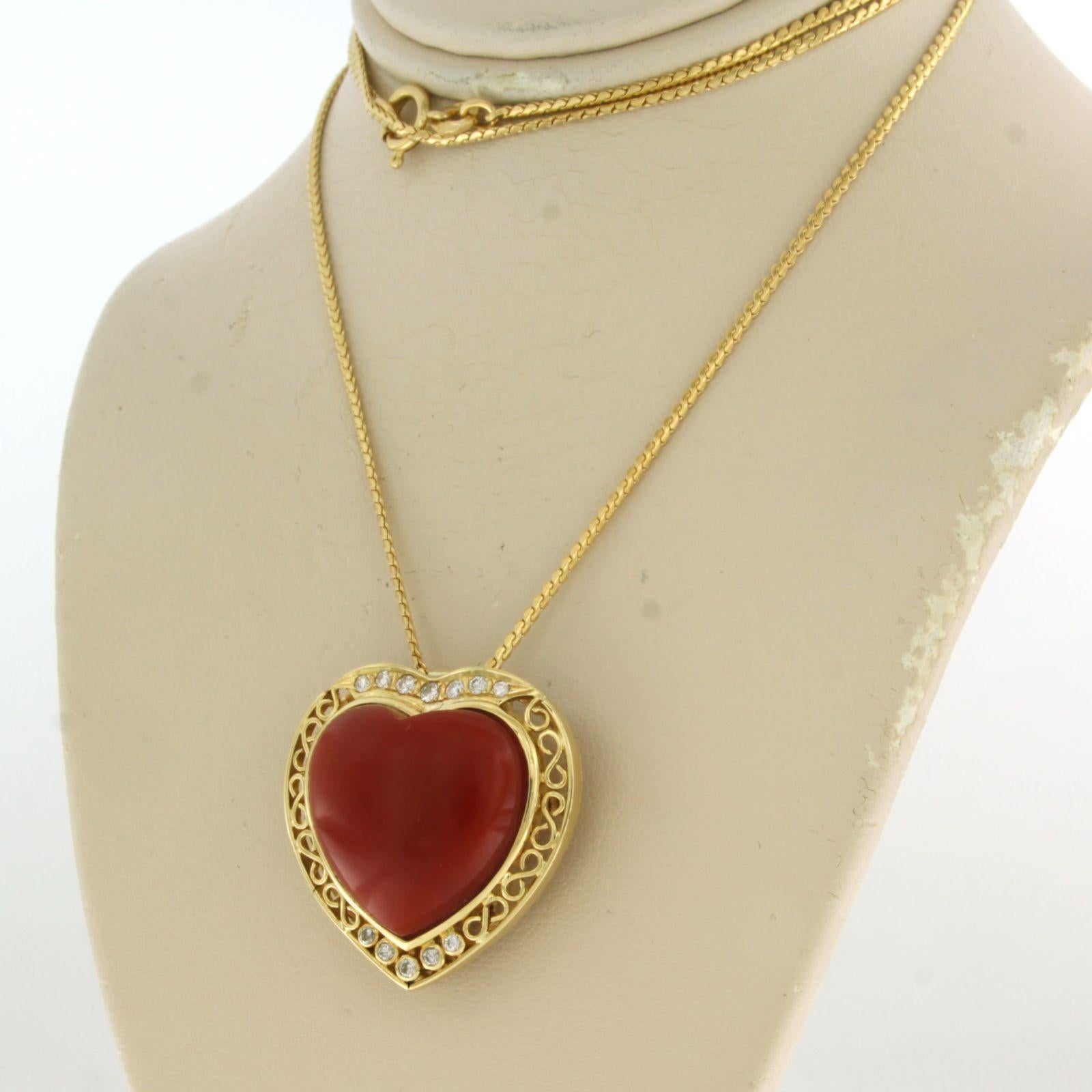 Taille brillant Necklace and pendant with Corallium Rubrum and brilliant cut diamond en vente