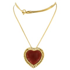 Necklace and pendant with Corallium Rubrum and brilliant cut diamond