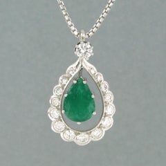 Necklace and pendant with emerald and brilliant cut diamond upto 0.60ct 18k gold