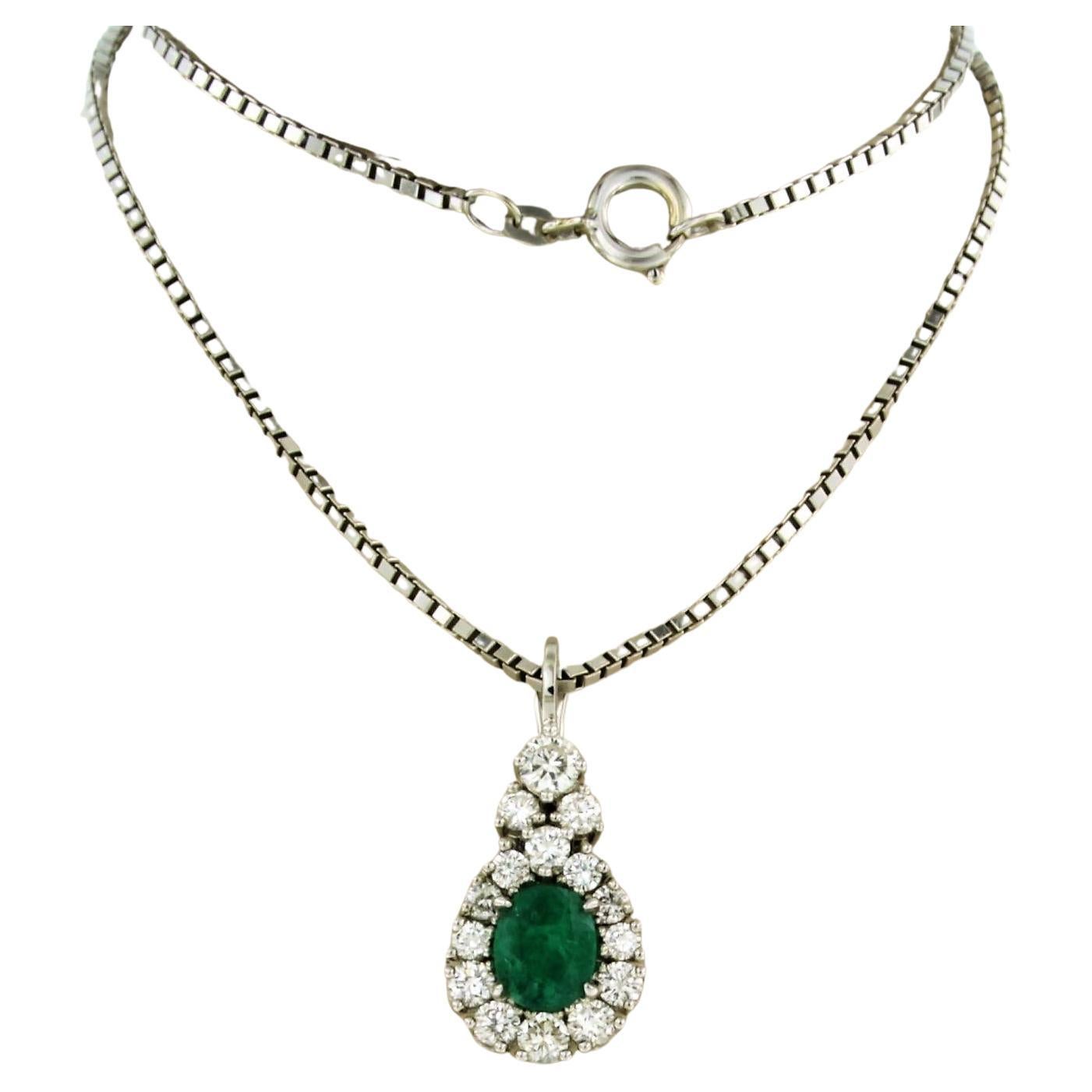 Necklace and pendant with emerald and brilliant cut diamonds 14k white gold