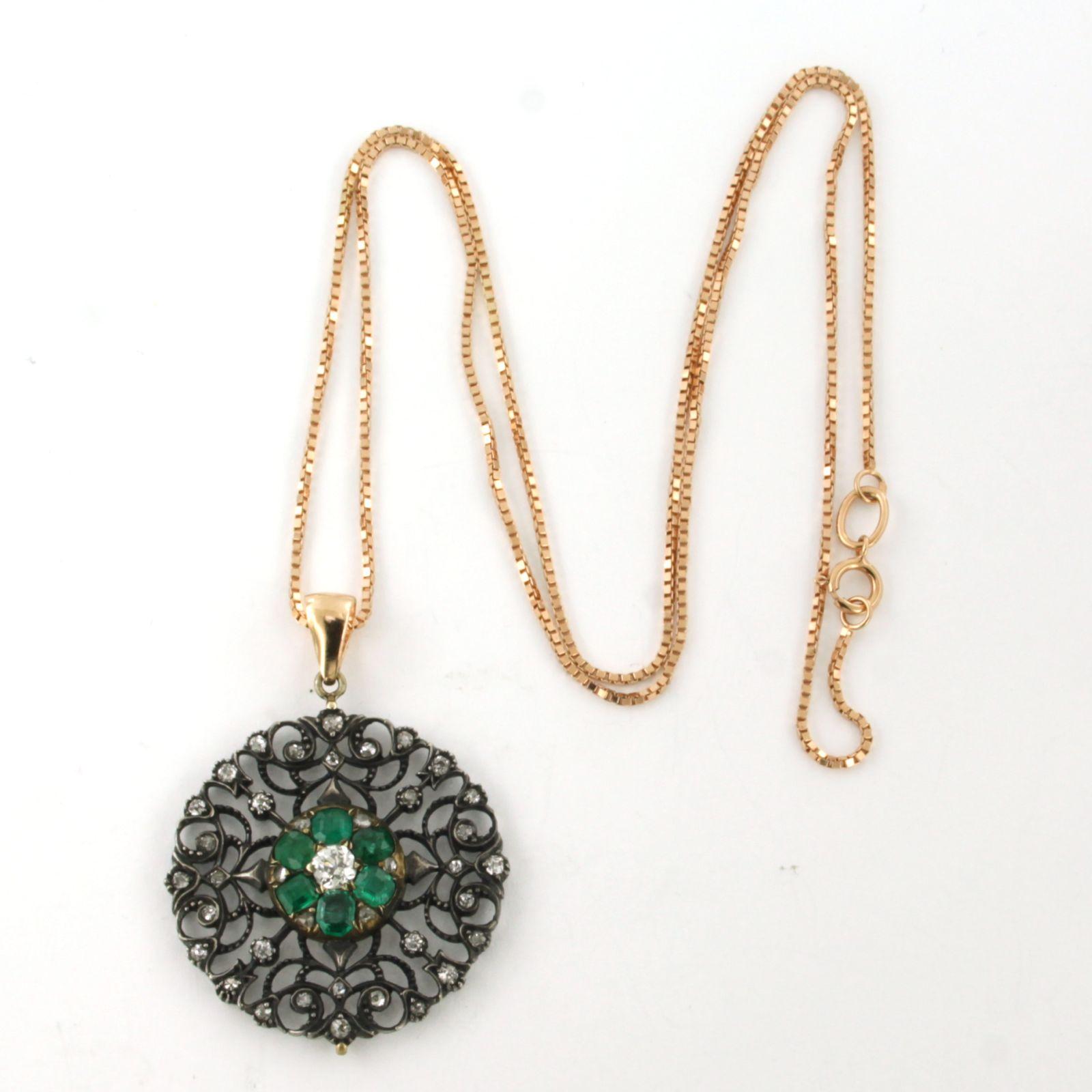 Necklace and pendant with emerald and old mine cut diamond 14k gold and silver In Excellent Condition For Sale In The Hague, ZH