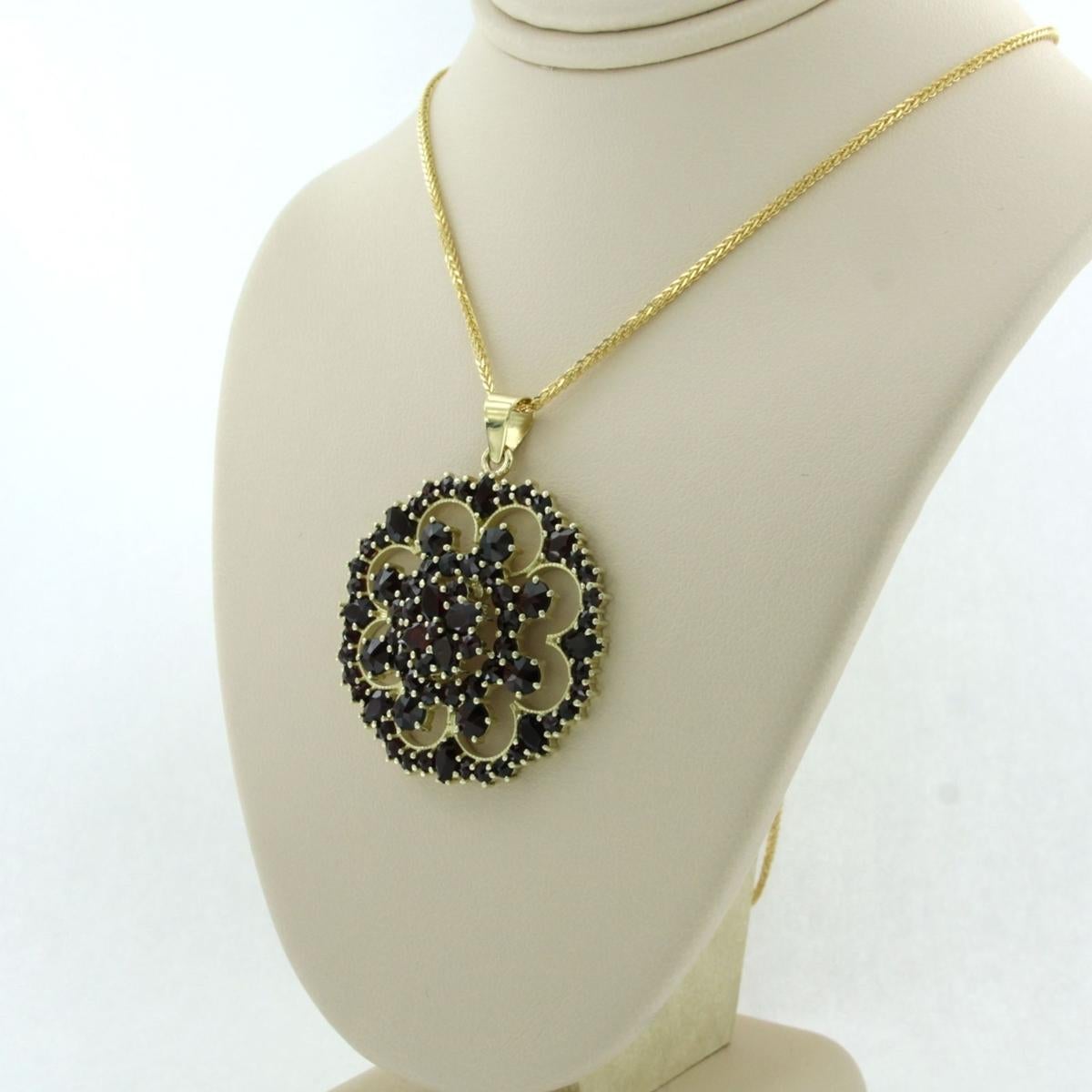 De las mujeres Collar y colgante con granate - 12,4 gramos - oro amarillo 14k en venta