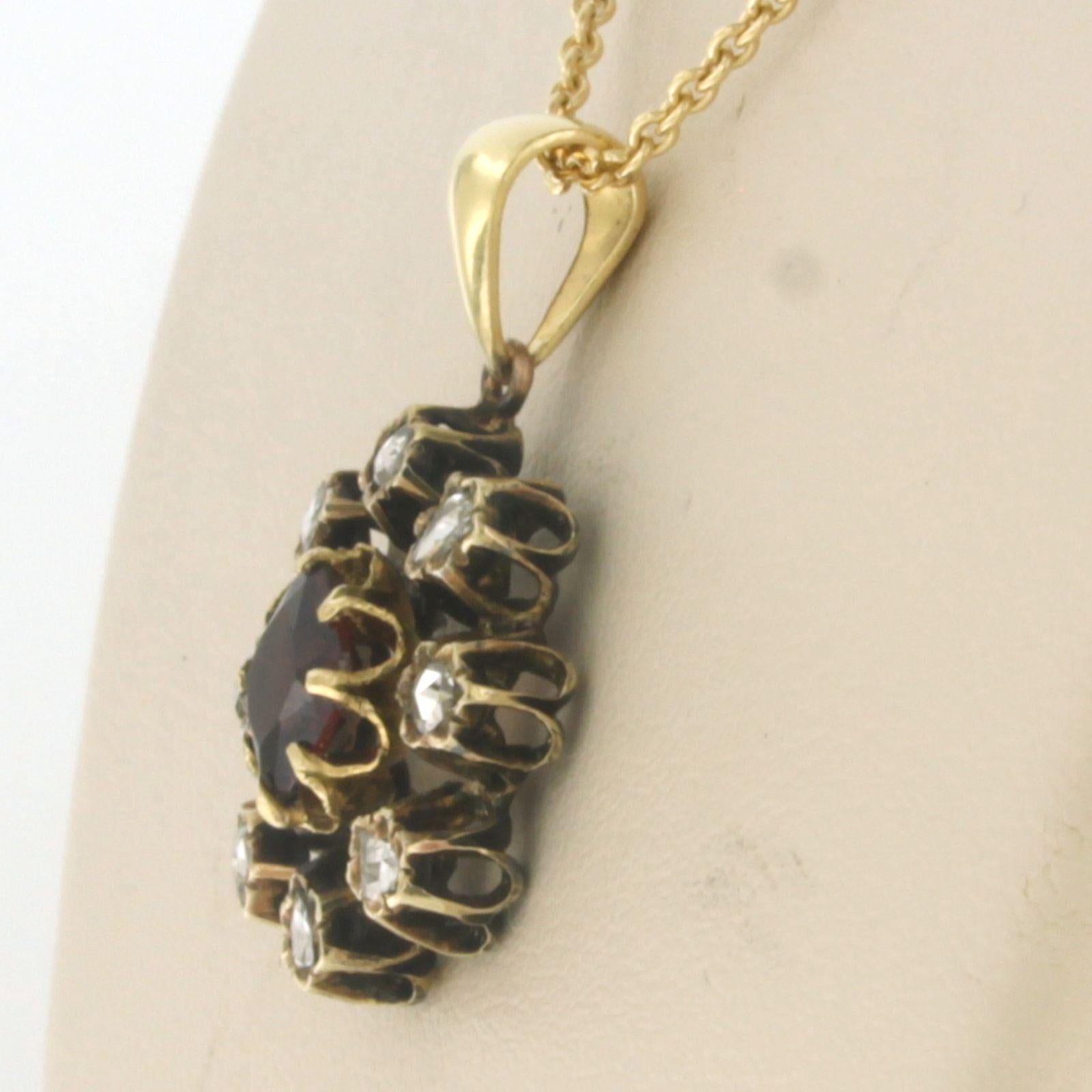 Rose Cut Necklace and pendant with garnet and rose cut diamonds up to 0.20ct 18k gold For Sale