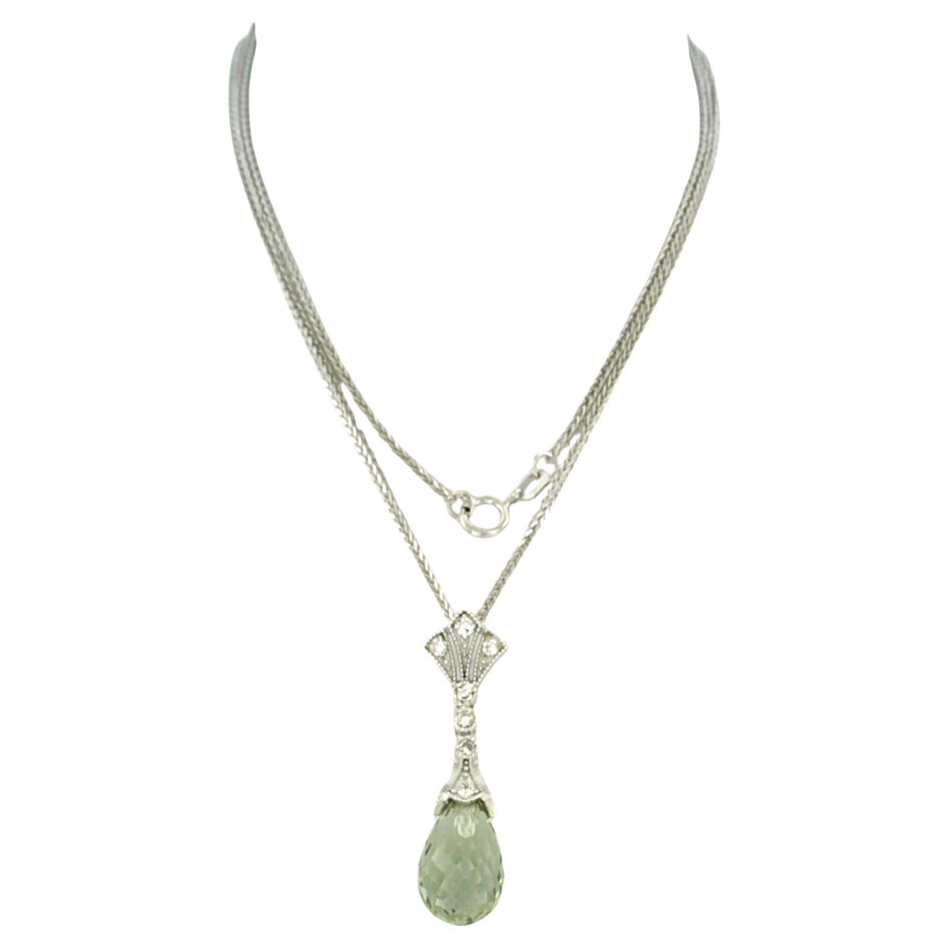 Collana e pendente con ametista verde e diamanti taglio singolo in oro 14k