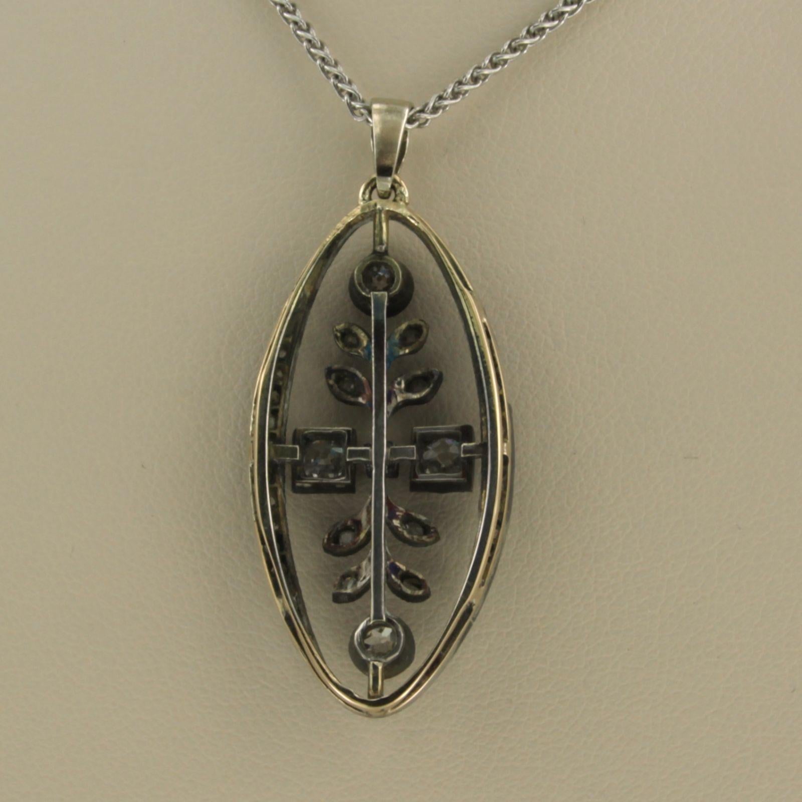Début de l'époque victorienne Collier et pendentif en or et argent 14 carats avec diamants taille vieille mine et rose en vente