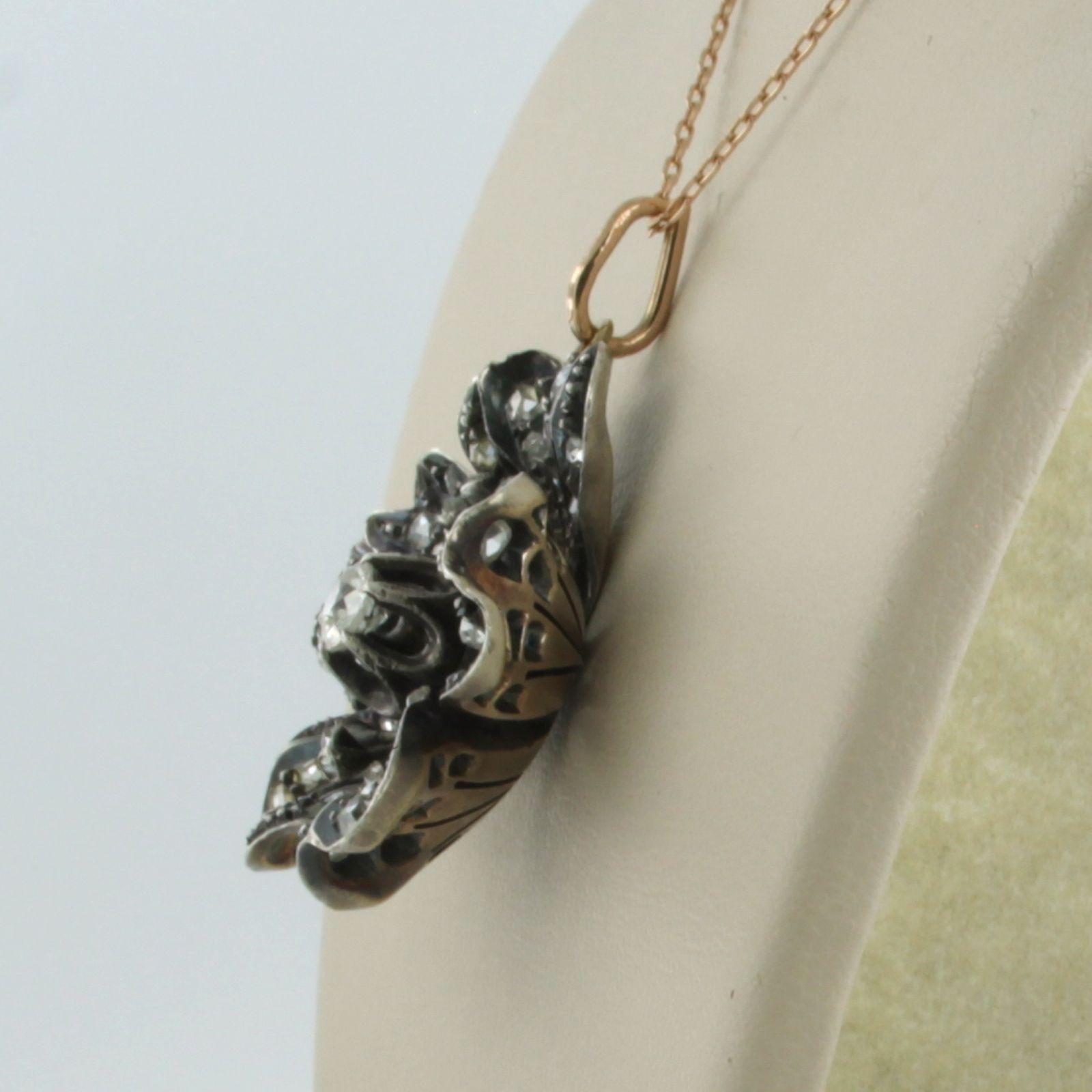 Taglio vecchia miniera Collana e ciondolo con diamanti old mine e taglio rosa in oro e argento 14k in vendita