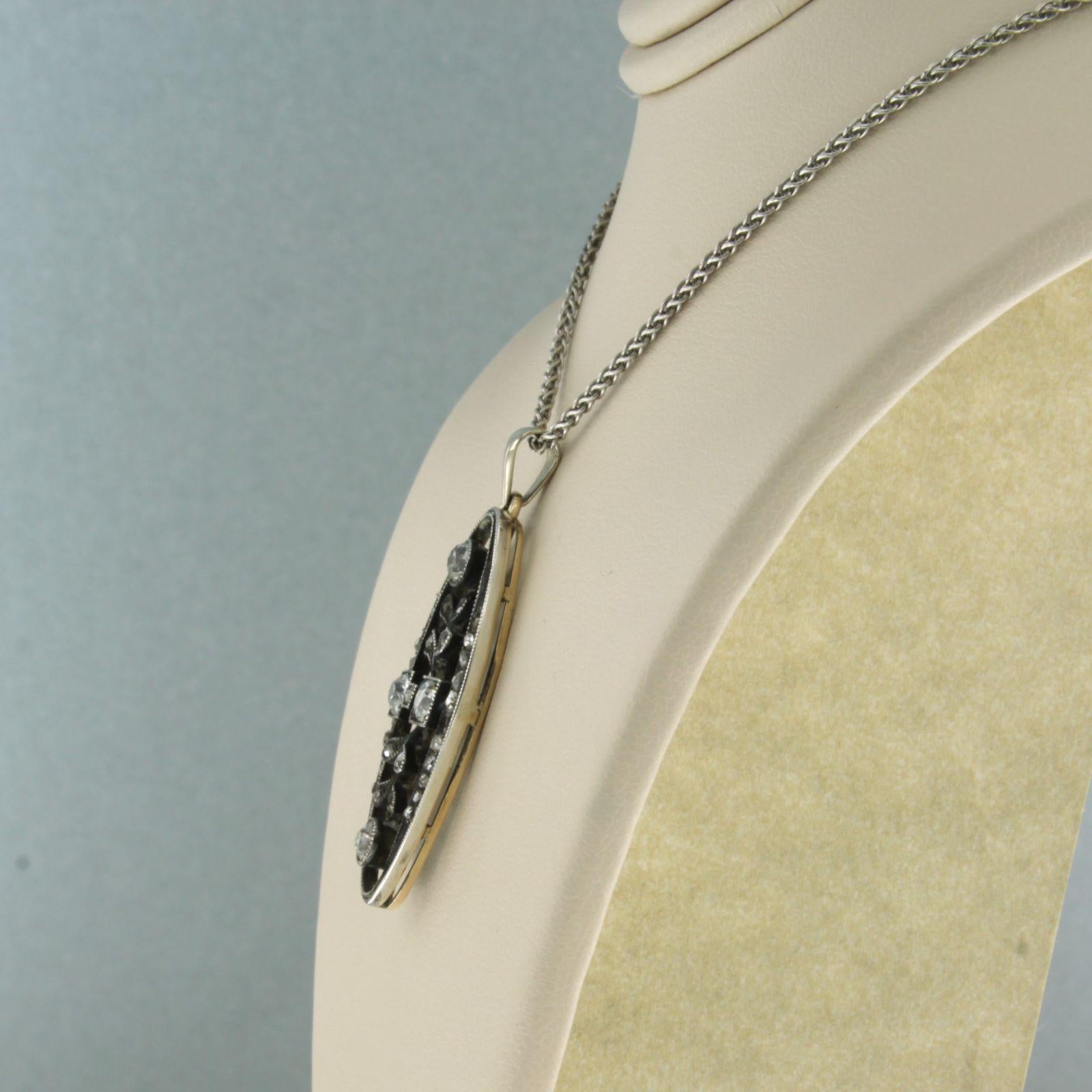 Taille vieille mine Collier et pendentif en or et argent 14 carats avec diamants taille vieille mine et rose en vente
