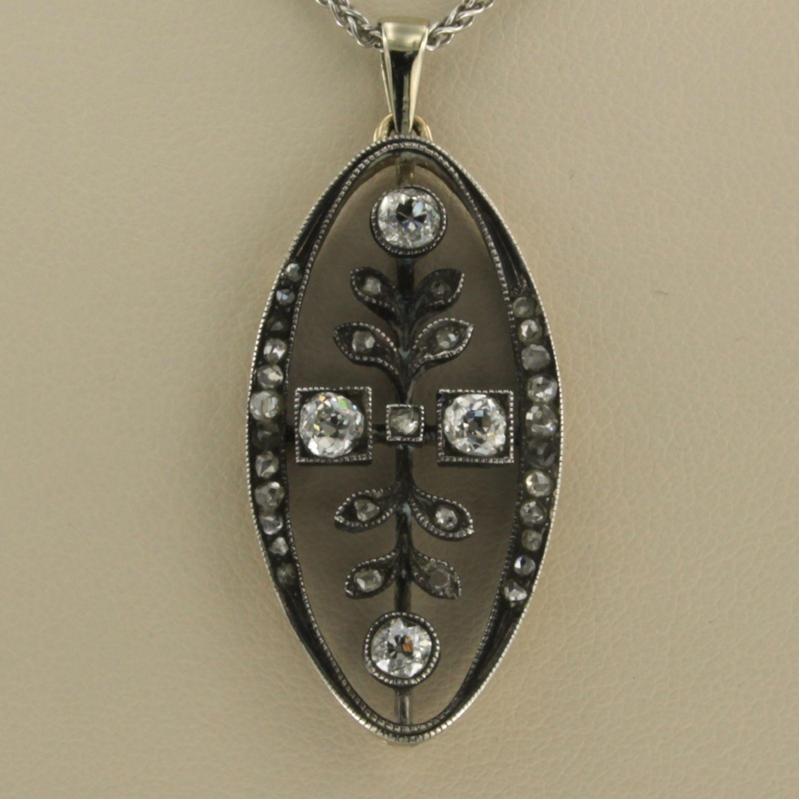 Collier et pendentif en or et argent 14 carats avec diamants taille vieille mine et rose en vente 1